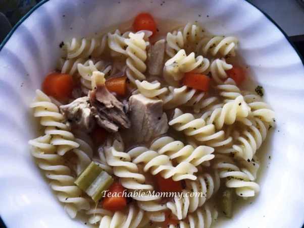 Gluten Free Chicken Noodle Soup, Slow Cooker Chicken Soup, Slow Cooker recipes, Gluten Free recipes, Gluten Free Slow Cooker recipes, Chicken Noodle Soup