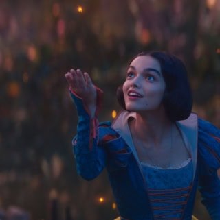 Snow White Review